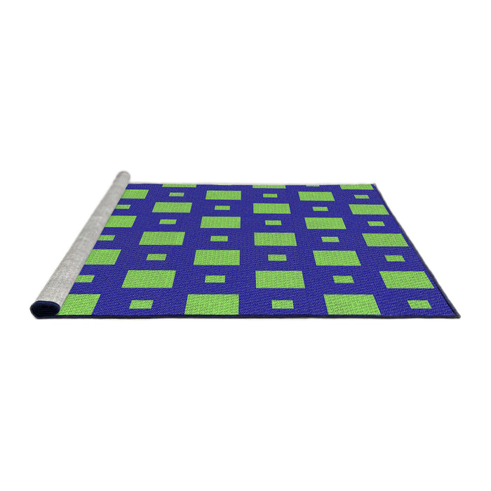 Serging Thickness of Machine Washable Transitional Green Rug, wshpat3411