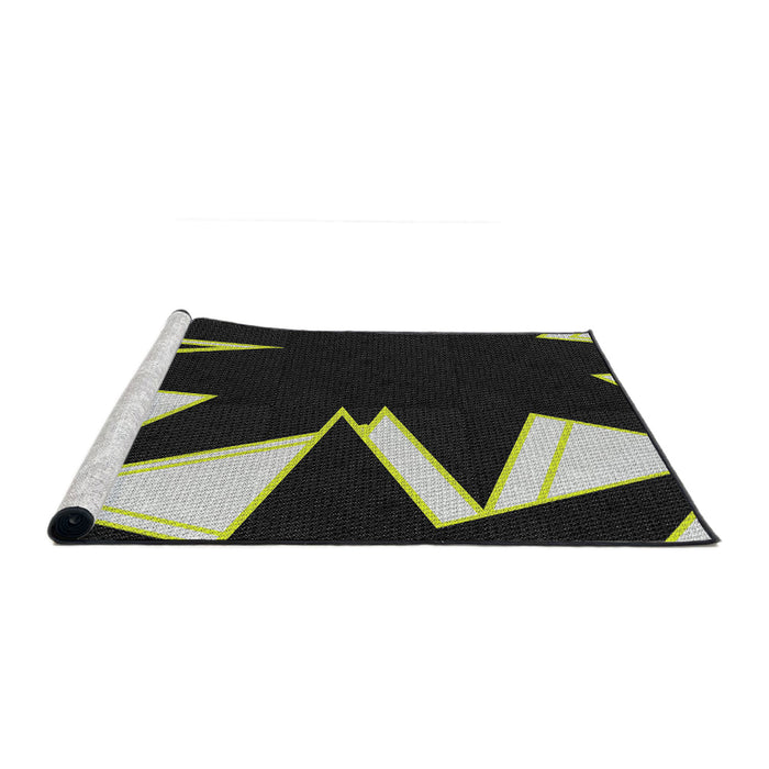 Serging Thickness of Machine Washable Transitional Black Rug, wshpat3463