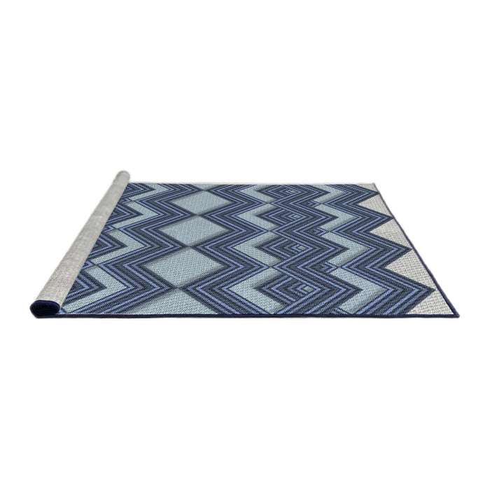 Serging Thickness of Machine Washable Transitional Blue Rug, wshpat3536