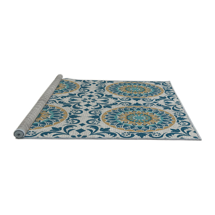 Serging Thickness of Machine Washable Transitional Gulf Blue Rug, wshpat3739