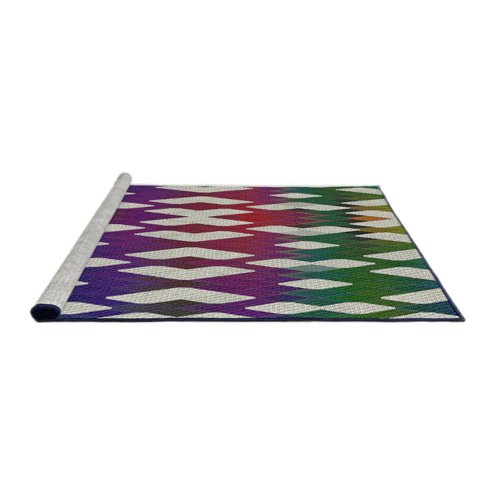 Serging Thickness of Machine Washable Transitional Green Rug, wshpat511