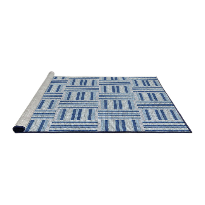 Serging Thickness of Machine Washable Transitional Sea Blue Rug, wshpat585