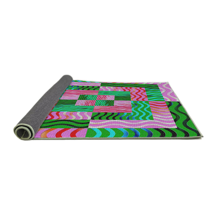 Thickness of Patterned Green Modern Rug, pat855