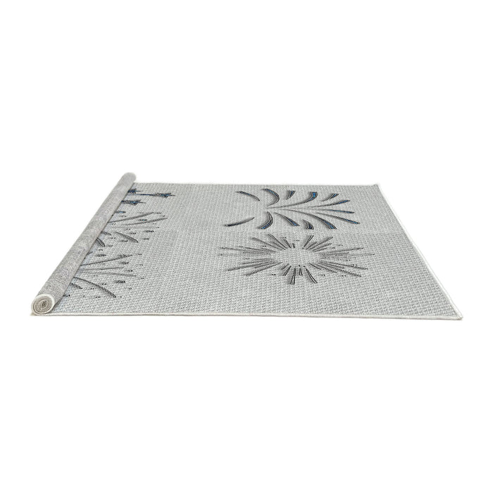 Serging Thickness of Machine Washable Transitional White Smoke Rug, wshpat904
