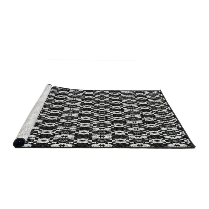 Serging Thickness of Machine Washable Transitional Black Rug, wshpat956