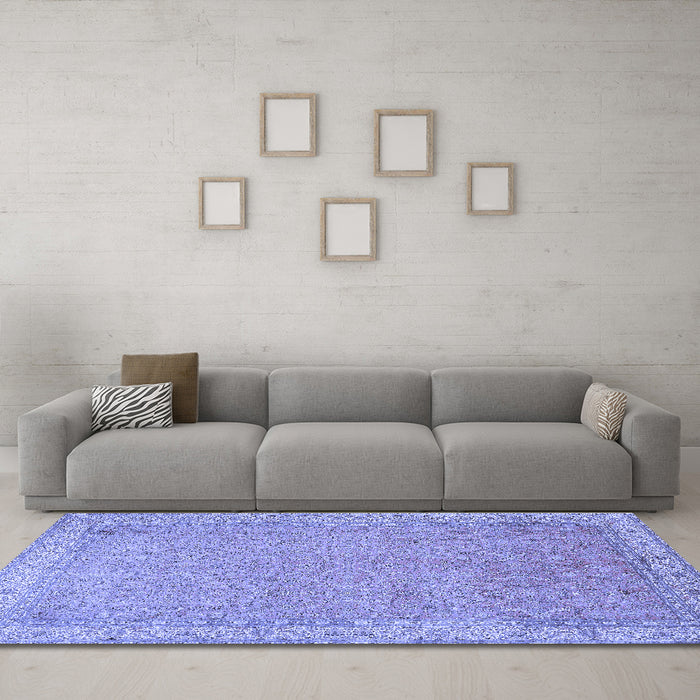 Machine Washable Persian Blue Traditional Rug in a Living Room, wshtr1000blu