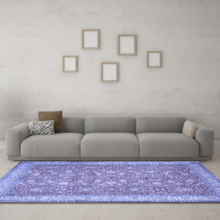Machine Washable Persian Blue Traditional Rug in a Living Room, wshtr1001blu