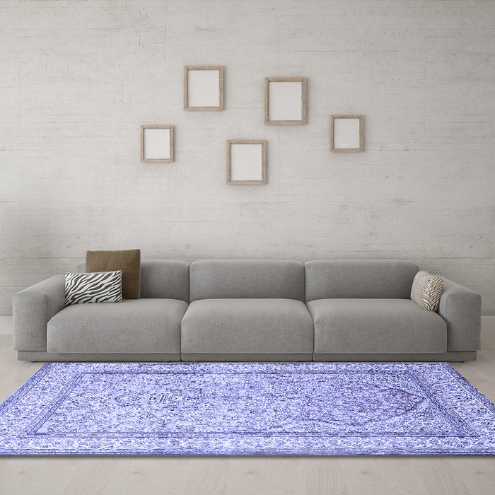 Machine Washable Persian Blue Traditional Rug in a Living Room, wshtr1007blu