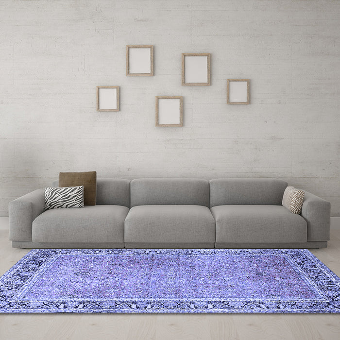 Machine Washable Persian Blue Traditional Rug in a Living Room, wshtr1009blu