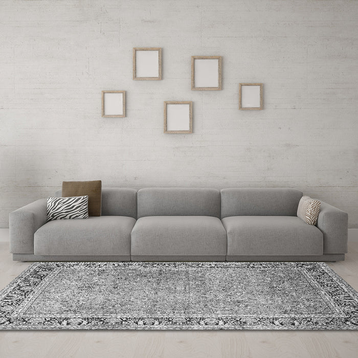 Machine Washable Persian Gray Traditional Rug in a Living Room,, wshtr1009gry