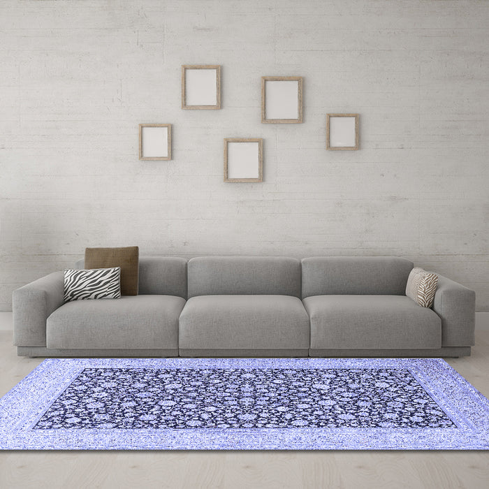 Machine Washable Persian Blue Traditional Rug in a Living Room, wshtr1012blu