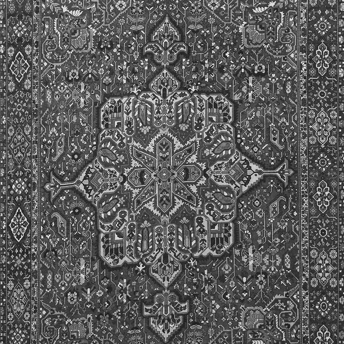 Serging Thickness of Machine Washable Persian Gray Traditional Rug, wshtr1013gry