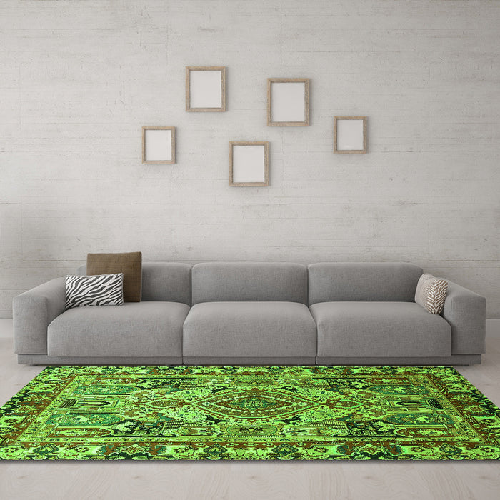 Machine Washable Persian Green Traditional Area Rugs in a Living Room,, wshtr1014grn