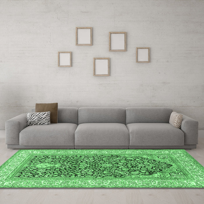 Machine Washable Persian Emerald Green Traditional Area Rugs in a Living Room,, wshtr1016emgrn
