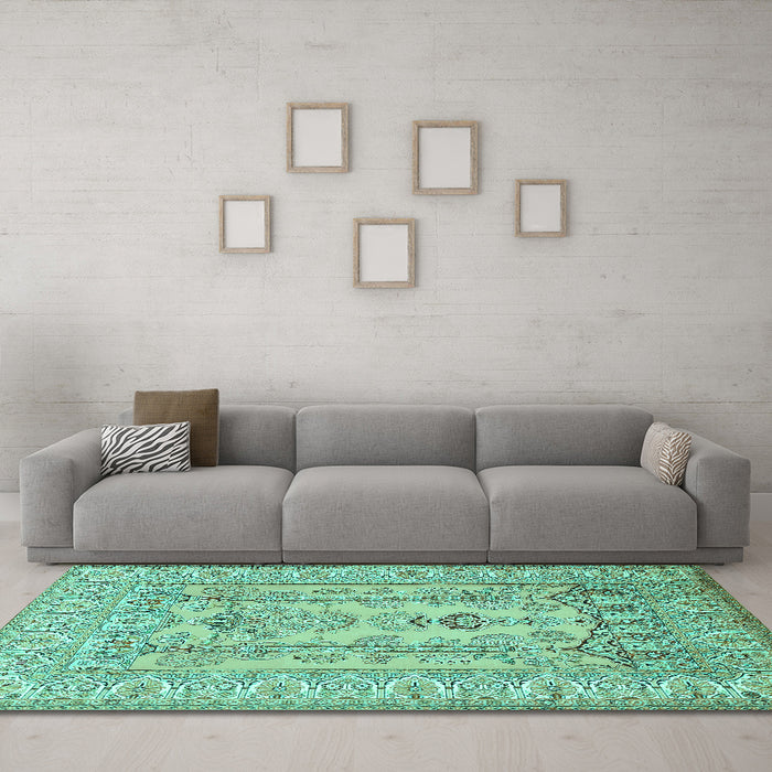 Machine Washable Persian Turquoise Traditional Area Rugs in a Living Room,, wshtr1017turq