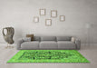 Machine Washable Persian Green Traditional Area Rugs in a Living Room,, wshtr1018grn