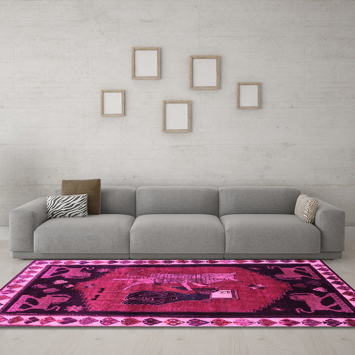 Machine Washable Animal Pink Traditional Rug in a Living Room, wshtr101pnk