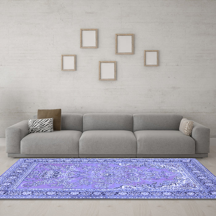 Machine Washable Persian Blue Traditional Rug in a Living Room, wshtr1025blu