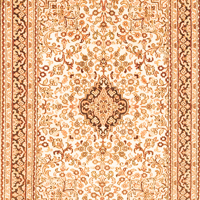 Serging Thickness of Machine Washable Medallion Orange Traditional Area Rugs, wshtr1026org