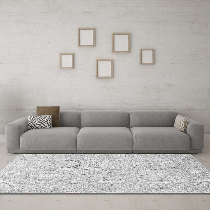 Machine Washable Animal Gray Traditional Rug in a Living Room,, wshtr1027gry