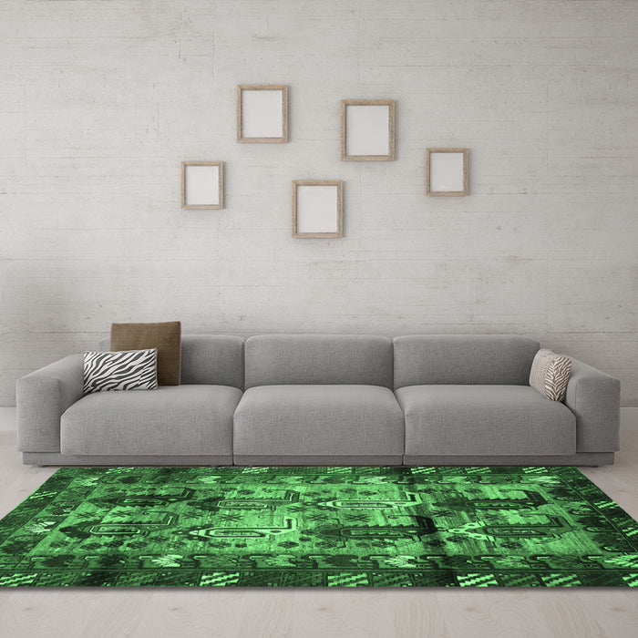 Machine Washable Persian Emerald Green Traditional Area Rugs in a Living Room,, wshtr102emgrn