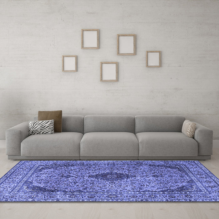 Machine Washable Medallion Blue Traditional Rug in a Living Room, wshtr1031blu