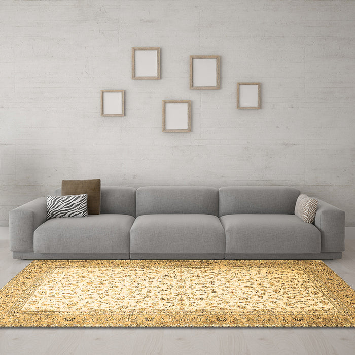 Machine Washable Persian Brown Traditional Rug in a Living Room,, wshtr1035brn
