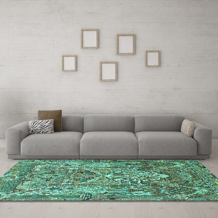 Machine Washable Animal Turquoise Traditional Area Rugs in a Living Room,, wshtr1036turq