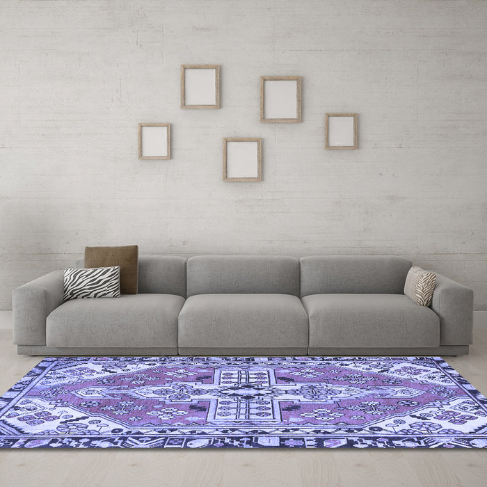 Machine Washable Persian Blue Traditional Rug in a Living Room, wshtr1038blu