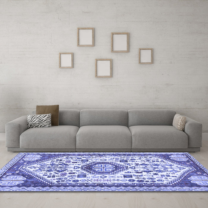 Machine Washable Persian Blue Traditional Rug in a Living Room, wshtr1039blu