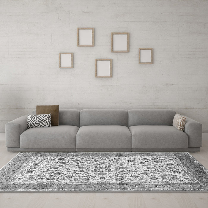 Machine Washable Persian Gray Traditional Rug in a Living Room,, wshtr1040gry