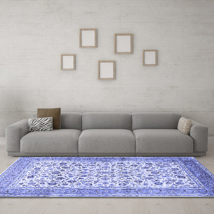 Machine Washable Persian Blue Traditional Rug in a Living Room, wshtr1040blu