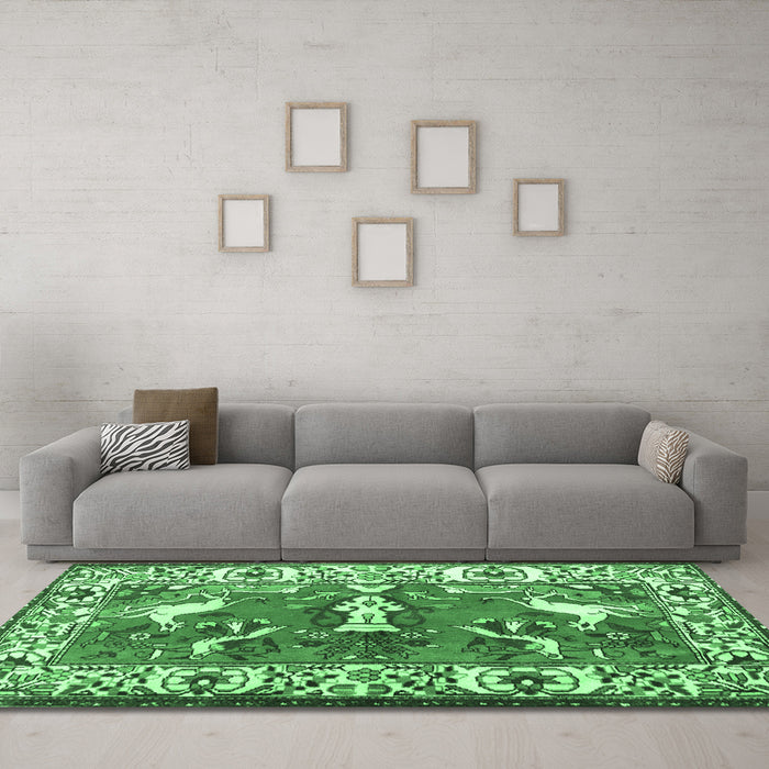 Machine Washable Animal Emerald Green Traditional Area Rugs in a Living Room,, wshtr1042emgrn