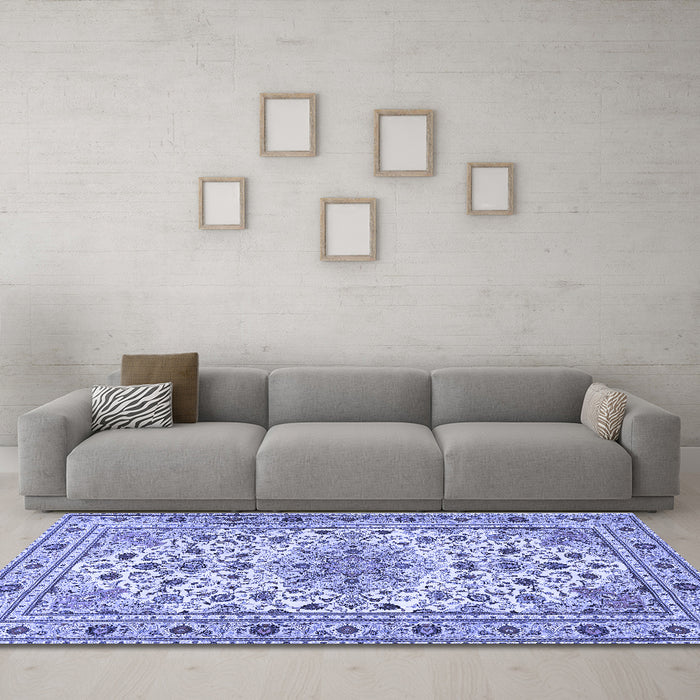 Machine Washable Persian Blue Traditional Rug in a Living Room, wshtr1046blu