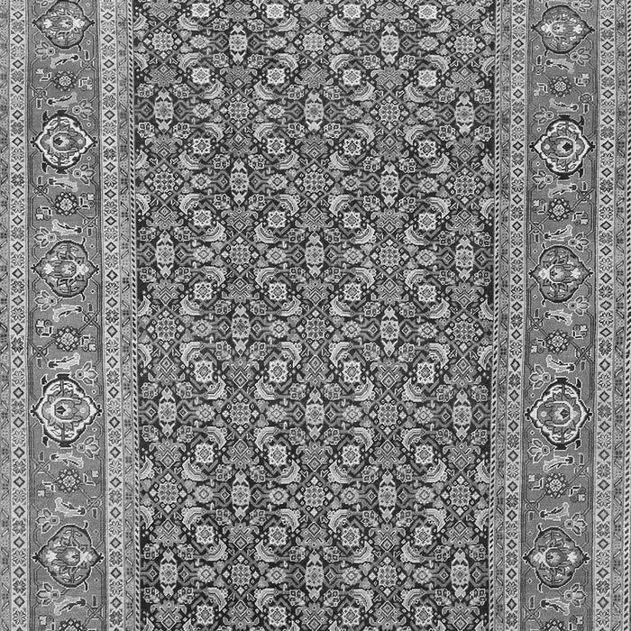 Serging Thickness of Machine Washable Persian Gray Traditional Rug, wshtr1047gry