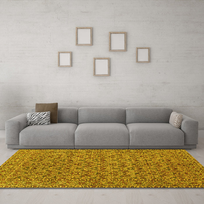 Machine Washable Persian Yellow Traditional Rug in a Living Room, wshtr104yw