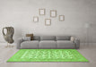 Machine Washable Persian Green Traditional Area Rugs in a Living Room,, wshtr1053grn