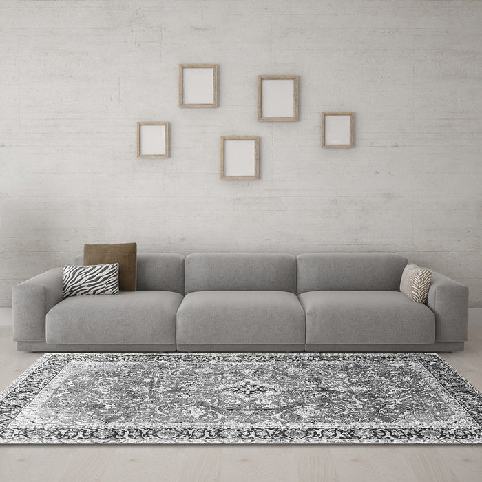 Machine Washable Medallion Gray Traditional Rug in a Living Room,, wshtr1058gry