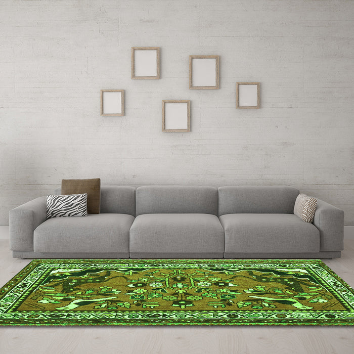 Machine Washable Persian Green Traditional Area Rugs in a Living Room,, wshtr1060grn
