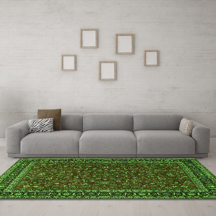 Machine Washable Persian Green Traditional Area Rugs in a Living Room,, wshtr1062grn