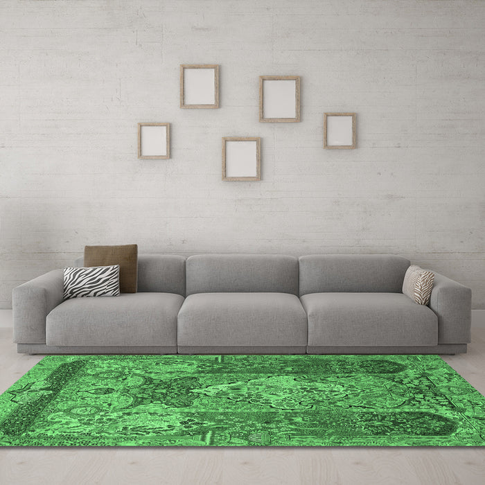 Machine Washable Persian Emerald Green Traditional Area Rugs in a Living Room,, wshtr1064emgrn