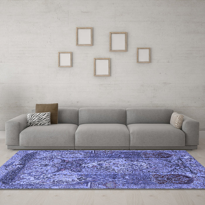 Machine Washable Persian Blue Traditional Rug in a Living Room, wshtr1064blu