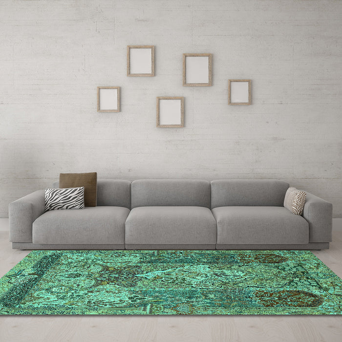 Machine Washable Persian Turquoise Traditional Area Rugs in a Living Room,, wshtr1064turq