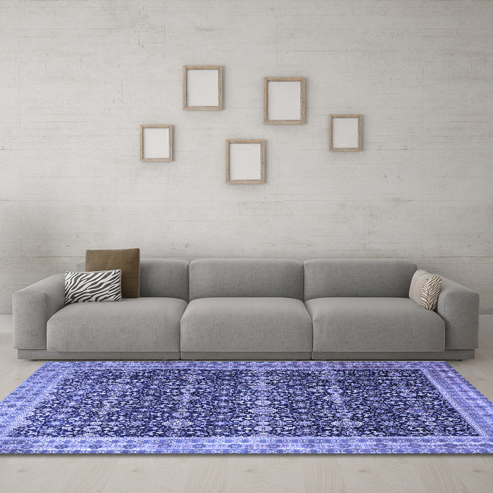 Machine Washable Persian Blue Traditional Rug in a Living Room, wshtr1070blu