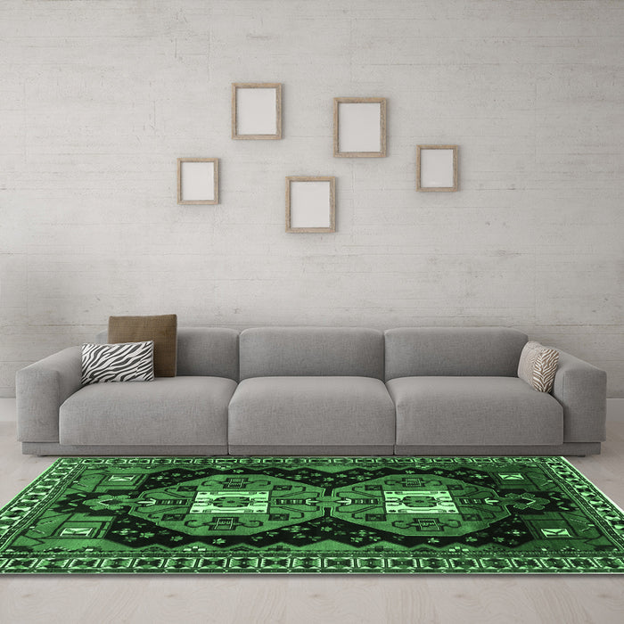 Machine Washable Persian Emerald Green Traditional Area Rugs in a Living Room,, wshtr1075emgrn