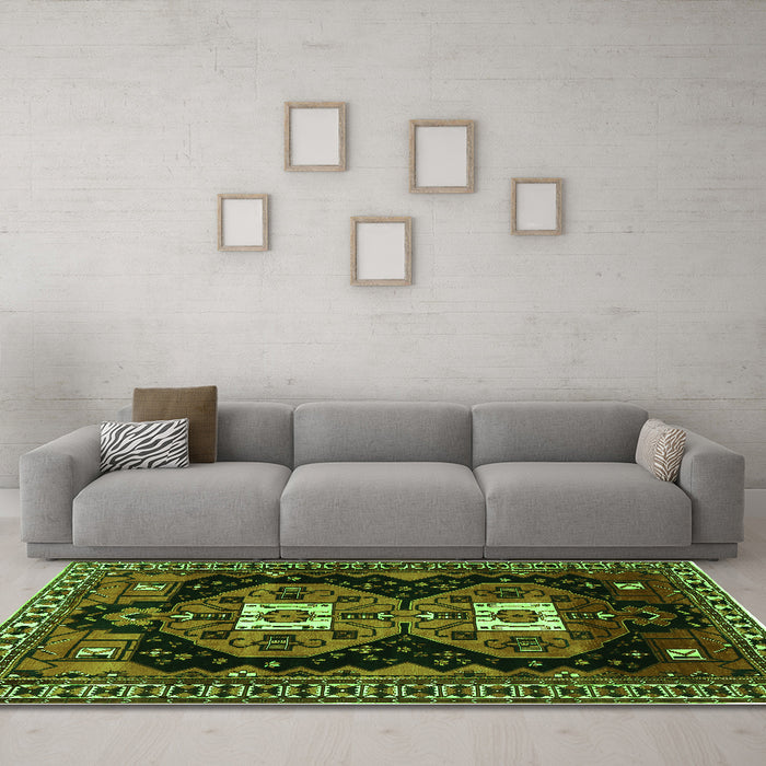 Machine Washable Persian Green Traditional Area Rugs in a Living Room,, wshtr1075grn