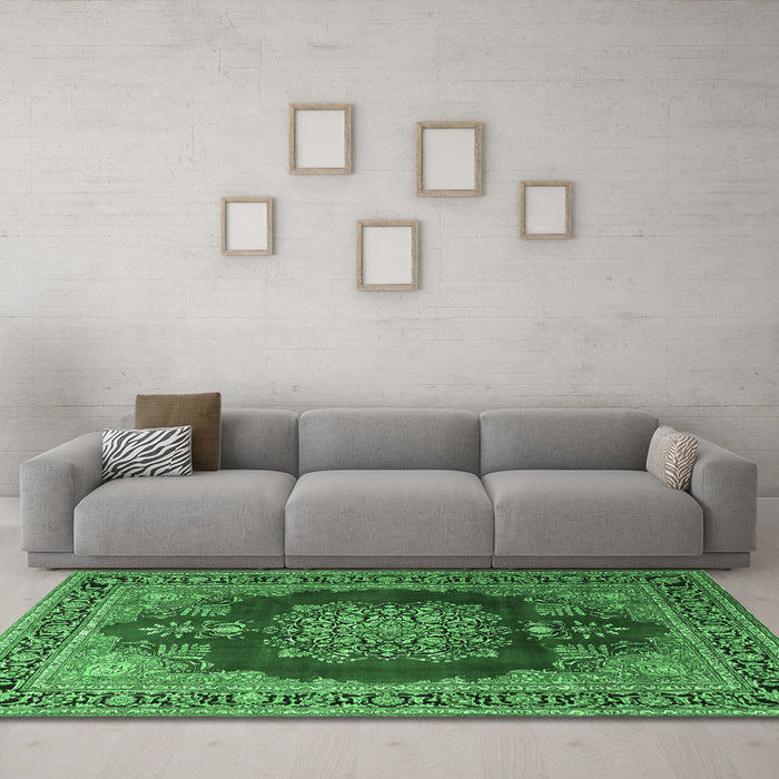 Machine Washable Medallion Emerald Green Traditional Area Rugs in a Living Room,, wshtr1079emgrn