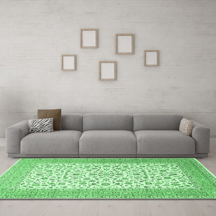 Machine Washable Persian Emerald Green Traditional Area Rugs in a Living Room,, wshtr1081emgrn