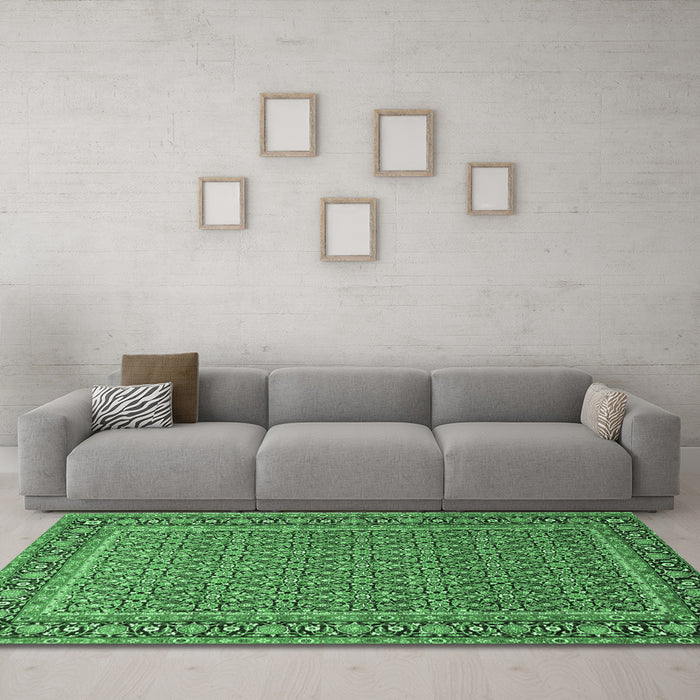Machine Washable Persian Emerald Green Traditional Area Rugs in a Living Room,, wshtr1082emgrn