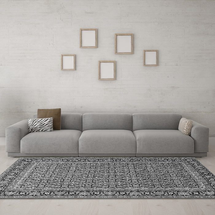 Machine Washable Persian Gray Traditional Rug in a Living Room,, wshtr1082gry